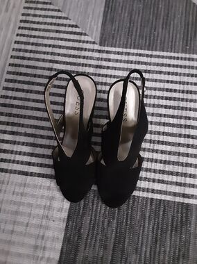 Guess Black Slingback Dress Heels Size 7M